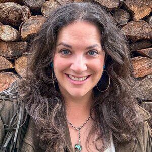 Meet your Posher, Meagan